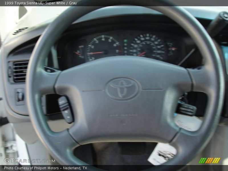 Super White / Gray 1999 Toyota Sienna LE