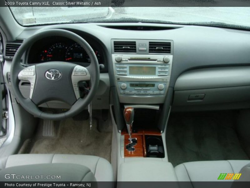 Classic Silver Metallic / Ash 2009 Toyota Camry XLE