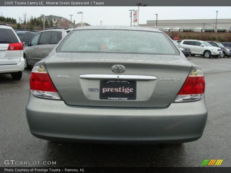 Mineral Green Opalescent / Taupe 2005 Toyota Camry LE