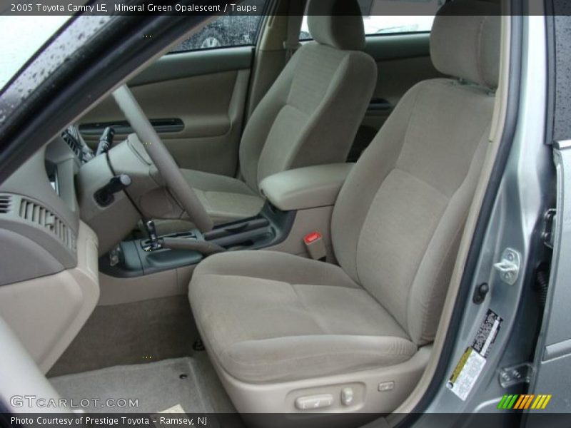 Mineral Green Opalescent / Taupe 2005 Toyota Camry LE