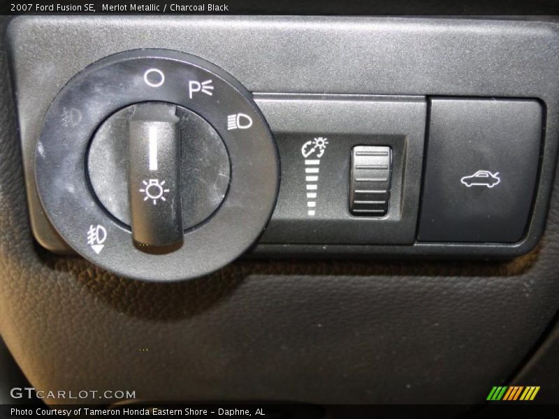 Merlot Metallic / Charcoal Black 2007 Ford Fusion SE