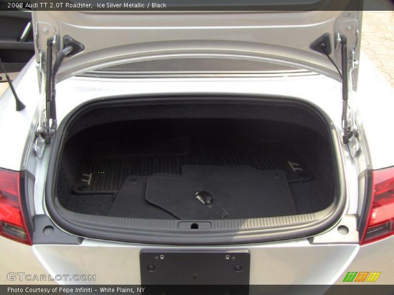  2008 TT 2.0T Roadster Trunk