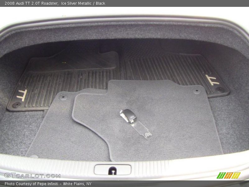  2008 TT 2.0T Roadster Trunk