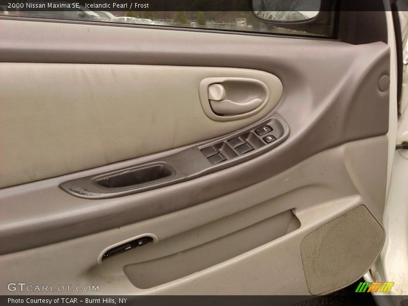 Icelandic Pearl / Frost 2000 Nissan Maxima SE