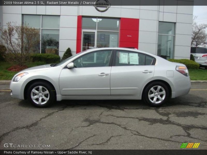 Radiant Silver Metallic / Charcoal 2009 Nissan Altima 2.5 SL