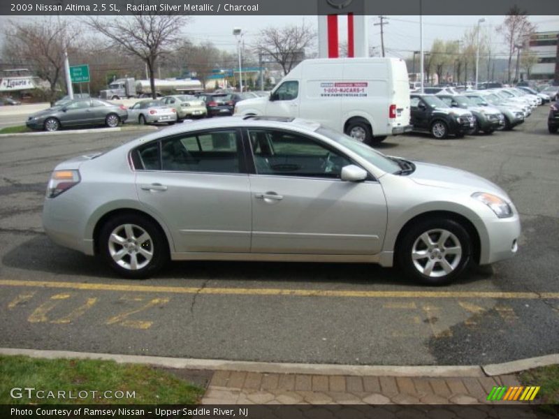 Radiant Silver Metallic / Charcoal 2009 Nissan Altima 2.5 SL