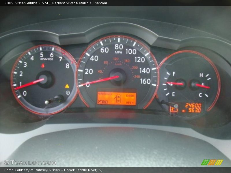 Radiant Silver Metallic / Charcoal 2009 Nissan Altima 2.5 SL