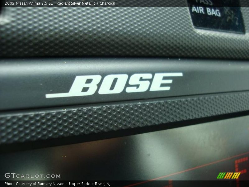 Radiant Silver Metallic / Charcoal 2009 Nissan Altima 2.5 SL
