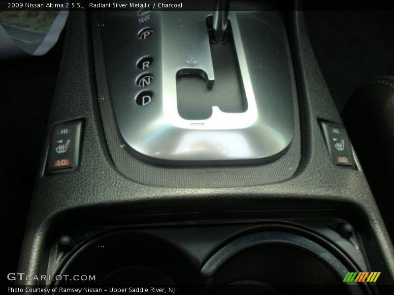 Radiant Silver Metallic / Charcoal 2009 Nissan Altima 2.5 SL