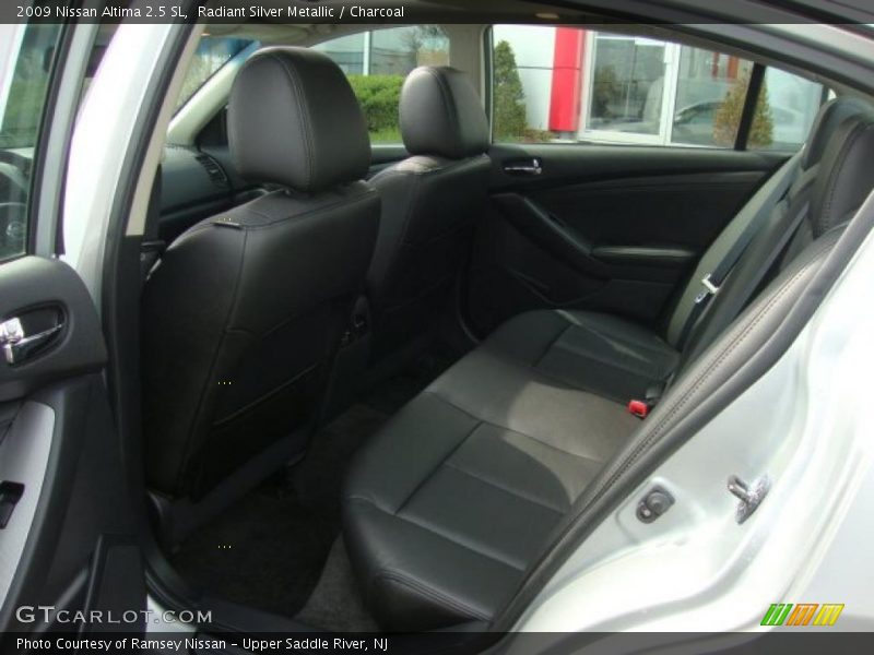 Radiant Silver Metallic / Charcoal 2009 Nissan Altima 2.5 SL