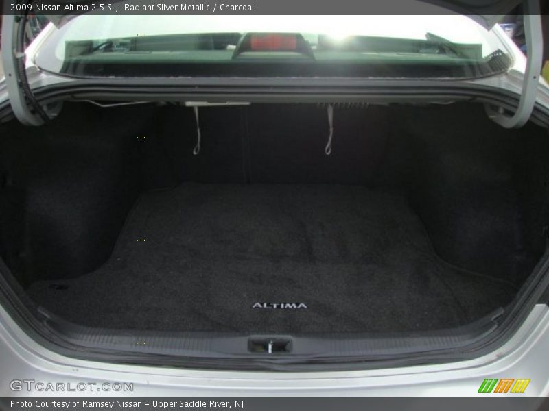 Radiant Silver Metallic / Charcoal 2009 Nissan Altima 2.5 SL