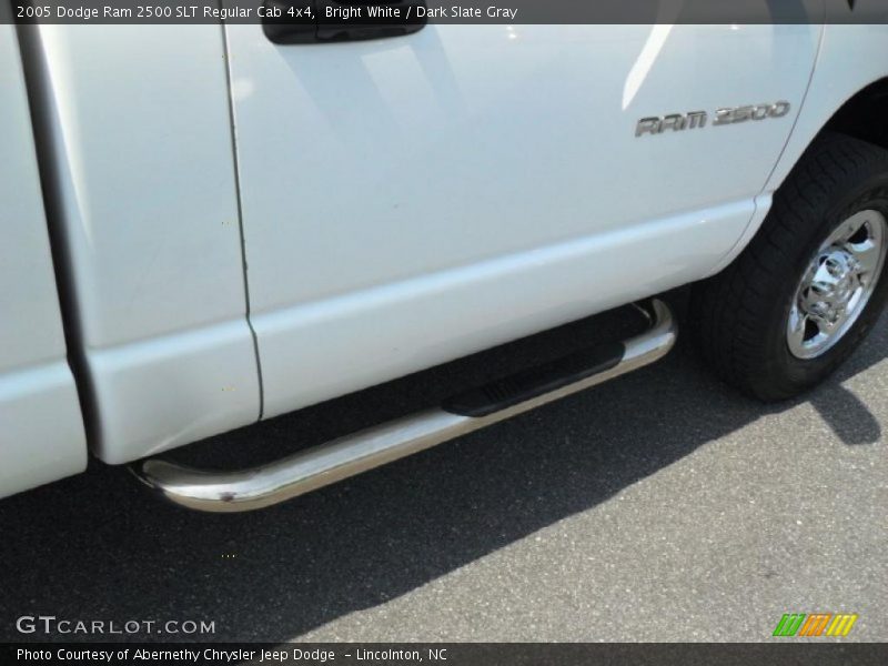 Bright White / Dark Slate Gray 2005 Dodge Ram 2500 SLT Regular Cab 4x4