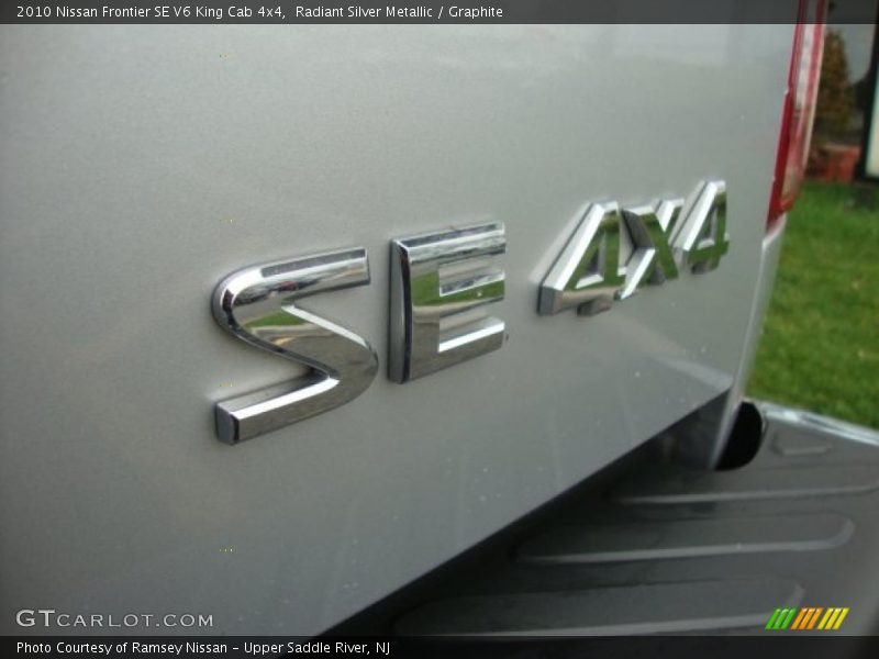  2010 Frontier SE V6 King Cab 4x4 Logo