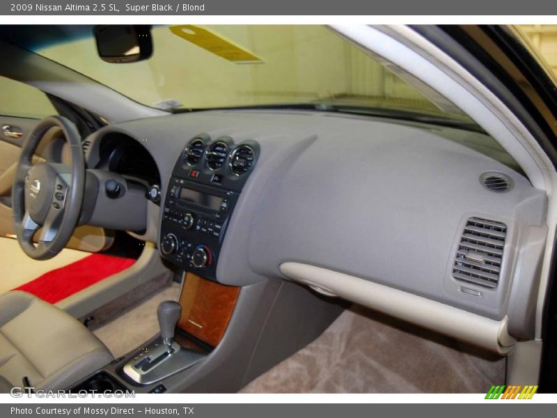 Super Black / Blond 2009 Nissan Altima 2.5 SL