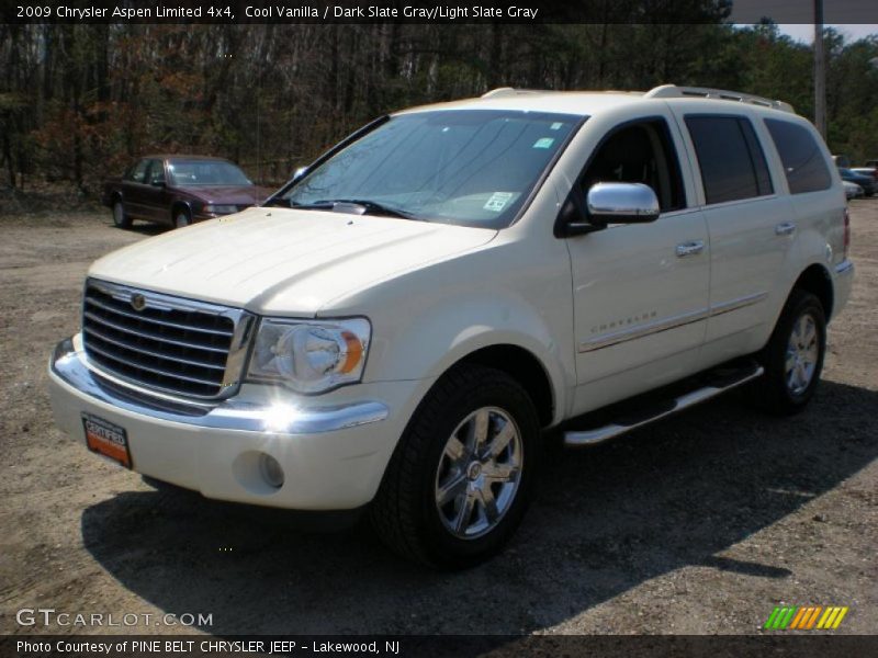 Cool Vanilla / Dark Slate Gray/Light Slate Gray 2009 Chrysler Aspen Limited 4x4