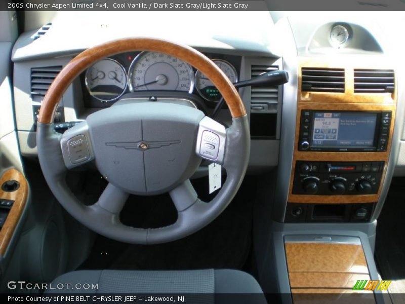 Dashboard of 2009 Aspen Limited 4x4