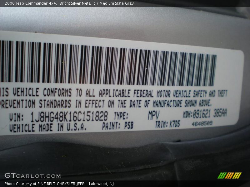 Bright Silver Metallic / Medium Slate Gray 2006 Jeep Commander 4x4