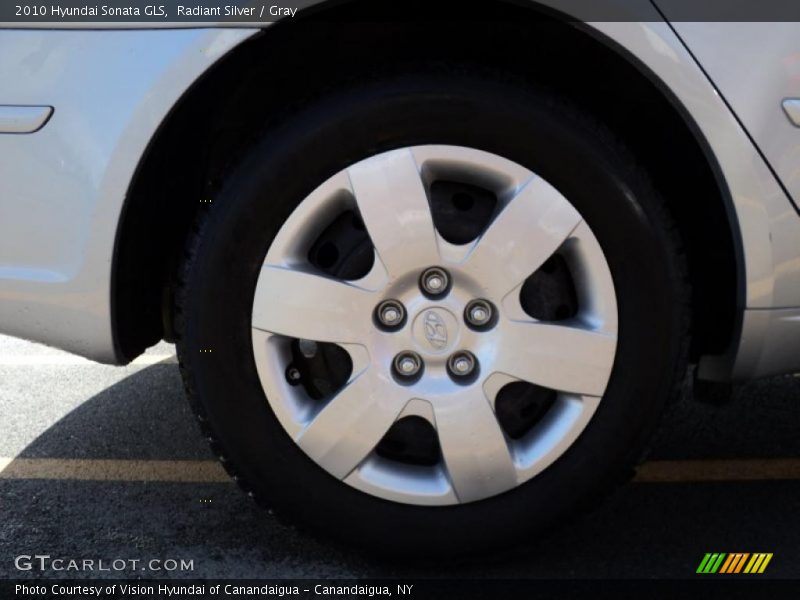 Radiant Silver / Gray 2010 Hyundai Sonata GLS