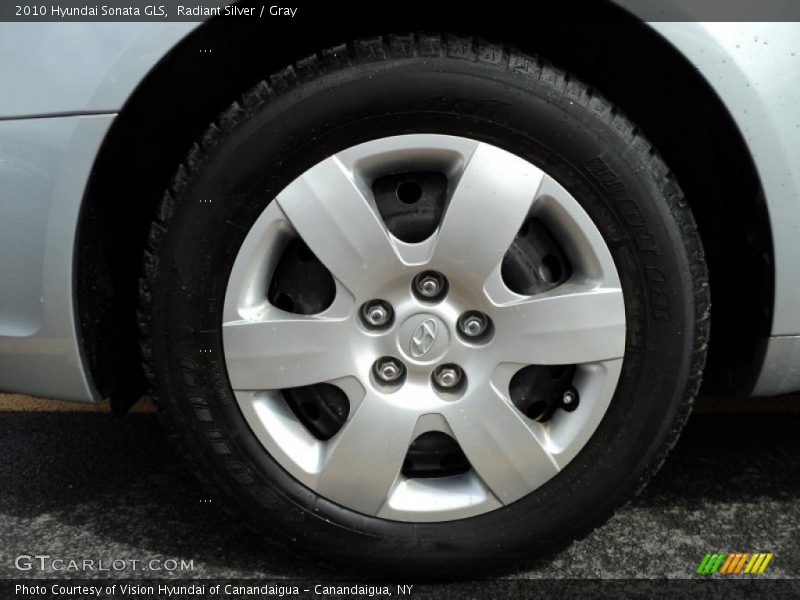 Radiant Silver / Gray 2010 Hyundai Sonata GLS