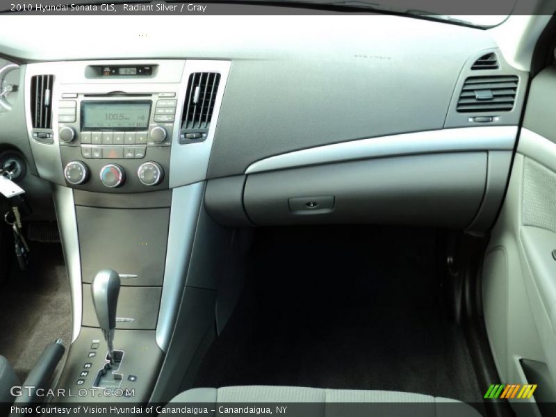 Radiant Silver / Gray 2010 Hyundai Sonata GLS