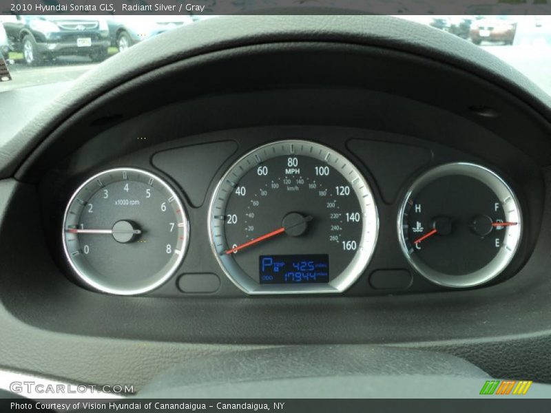 Radiant Silver / Gray 2010 Hyundai Sonata GLS