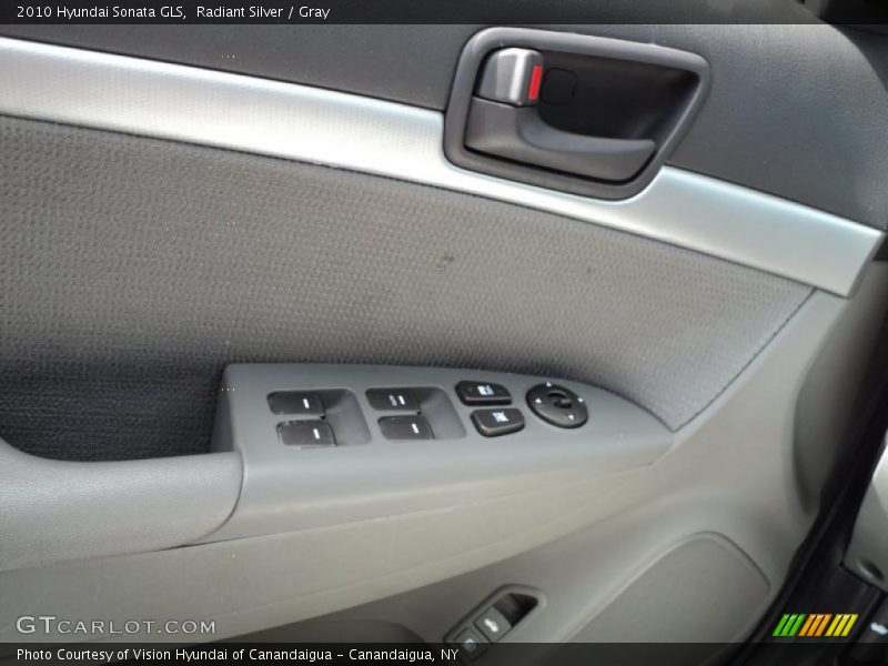 Radiant Silver / Gray 2010 Hyundai Sonata GLS