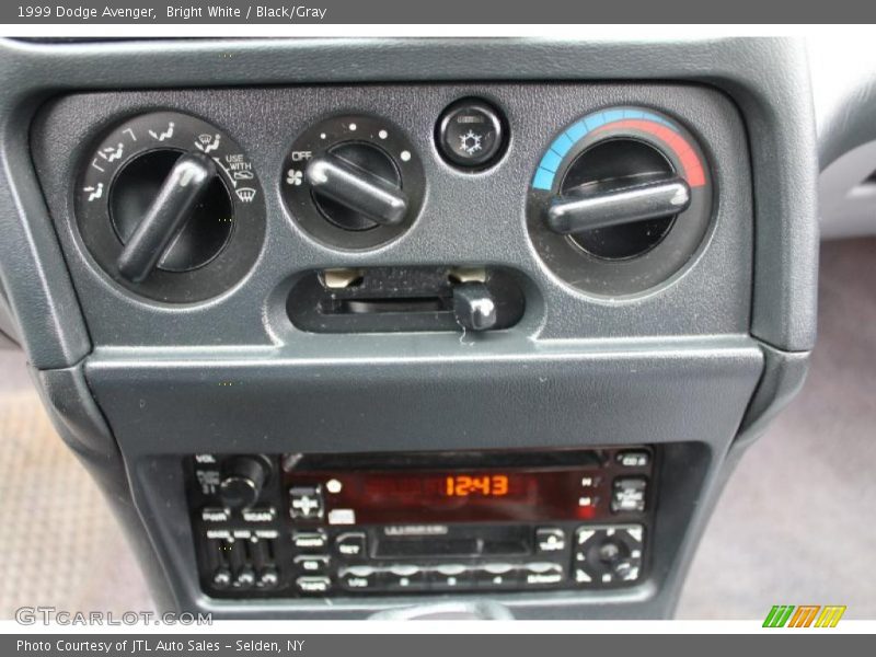 Controls of 1999 Avenger 