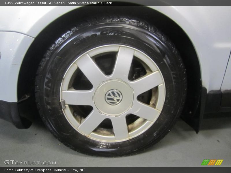 Satin Silver Metallic / Black 1999 Volkswagen Passat GLS Sedan