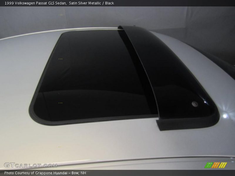 Satin Silver Metallic / Black 1999 Volkswagen Passat GLS Sedan