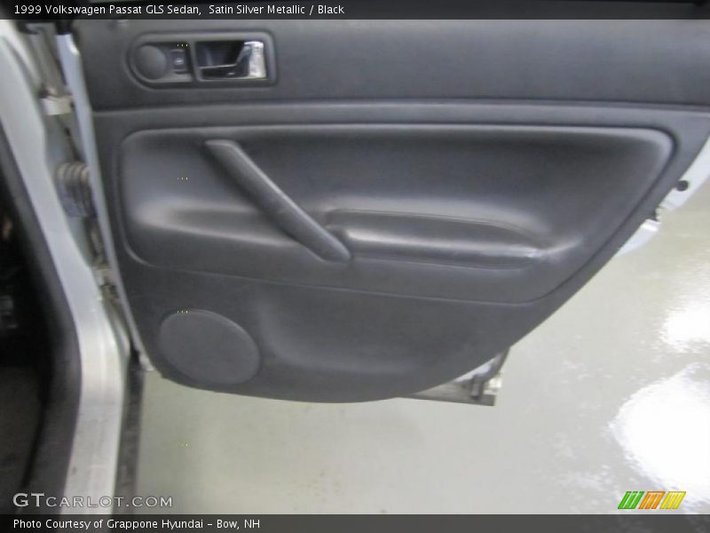 Satin Silver Metallic / Black 1999 Volkswagen Passat GLS Sedan