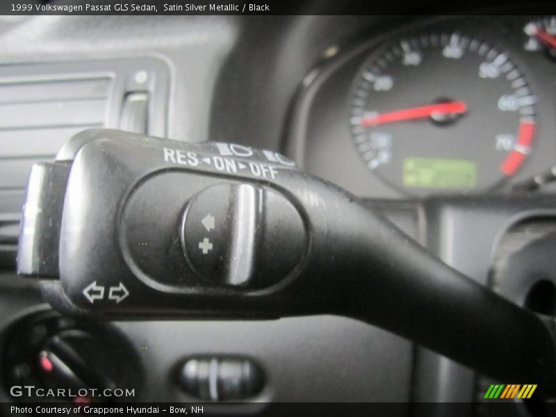 Satin Silver Metallic / Black 1999 Volkswagen Passat GLS Sedan