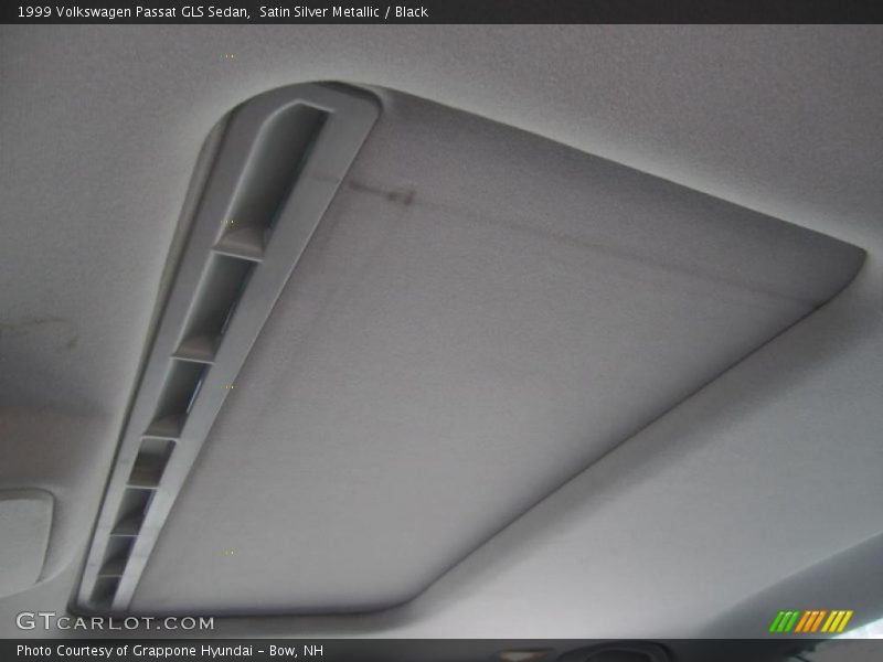 Satin Silver Metallic / Black 1999 Volkswagen Passat GLS Sedan