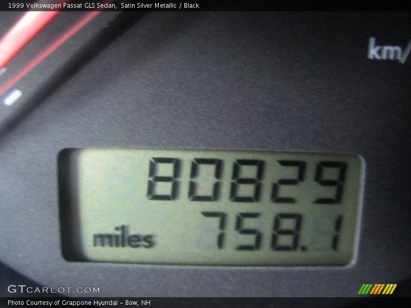 Satin Silver Metallic / Black 1999 Volkswagen Passat GLS Sedan