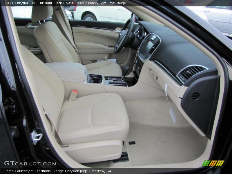 Brilliant Black Crystal Pearl / Black/Light Frost Beige 2011 Chrysler 300