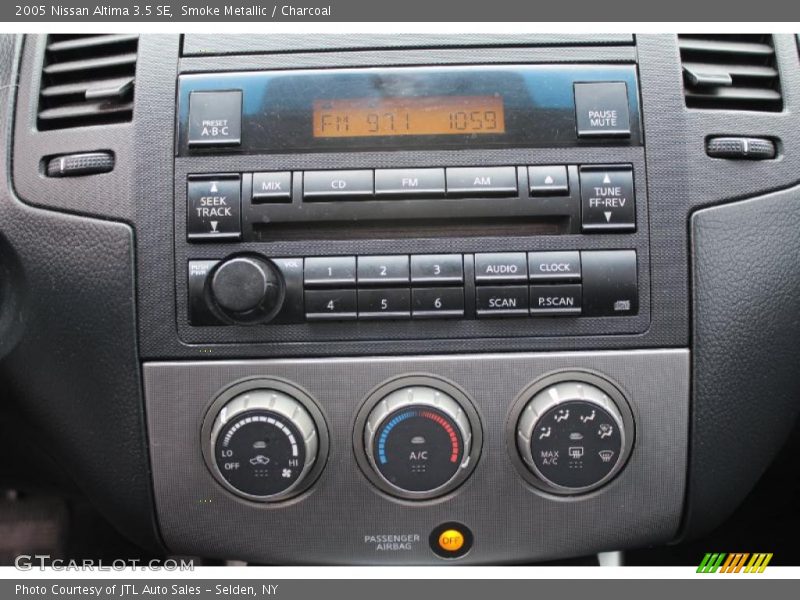 Smoke Metallic / Charcoal 2005 Nissan Altima 3.5 SE