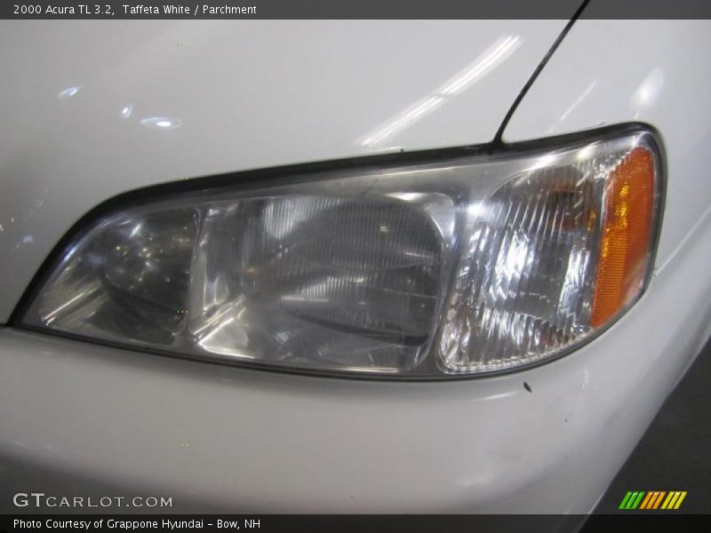 Taffeta White / Parchment 2000 Acura TL 3.2