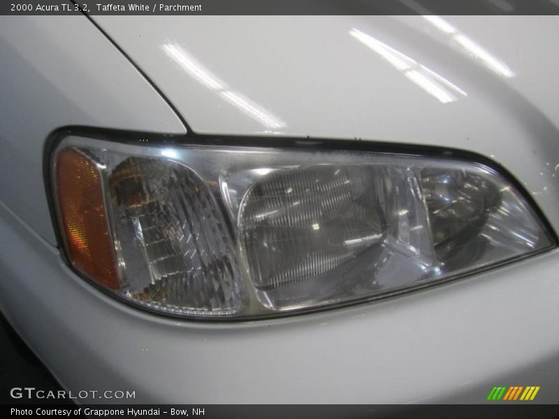 Taffeta White / Parchment 2000 Acura TL 3.2
