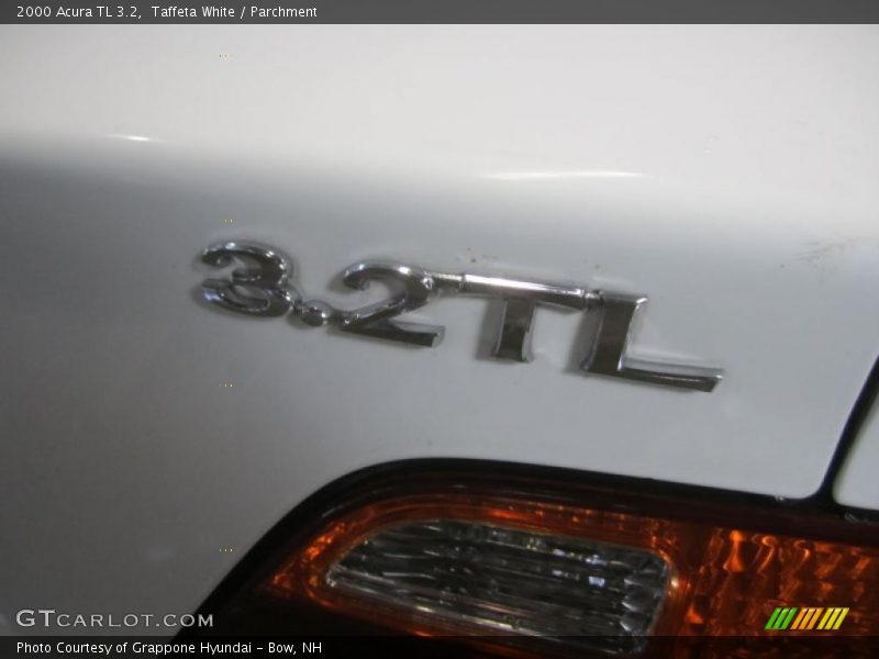Taffeta White / Parchment 2000 Acura TL 3.2