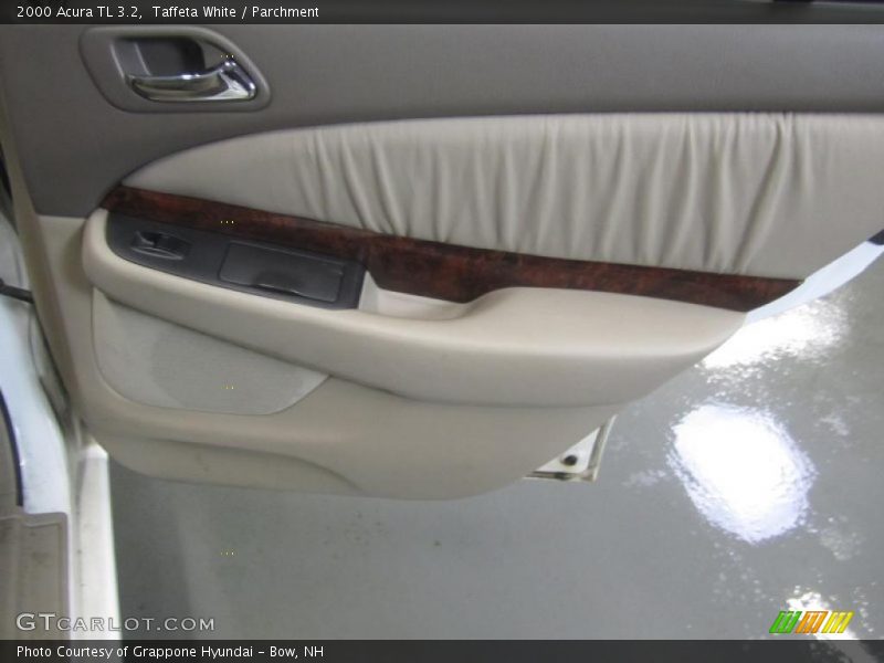 Taffeta White / Parchment 2000 Acura TL 3.2