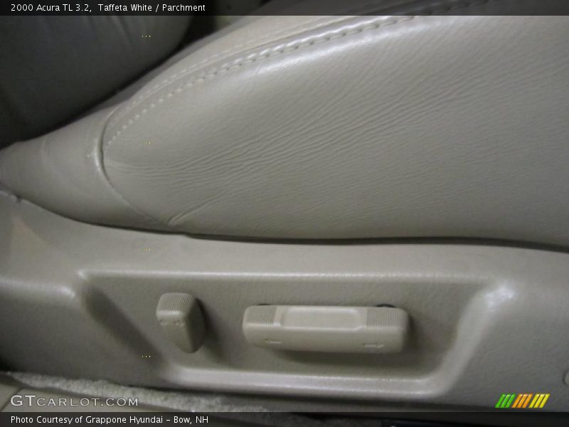 Taffeta White / Parchment 2000 Acura TL 3.2