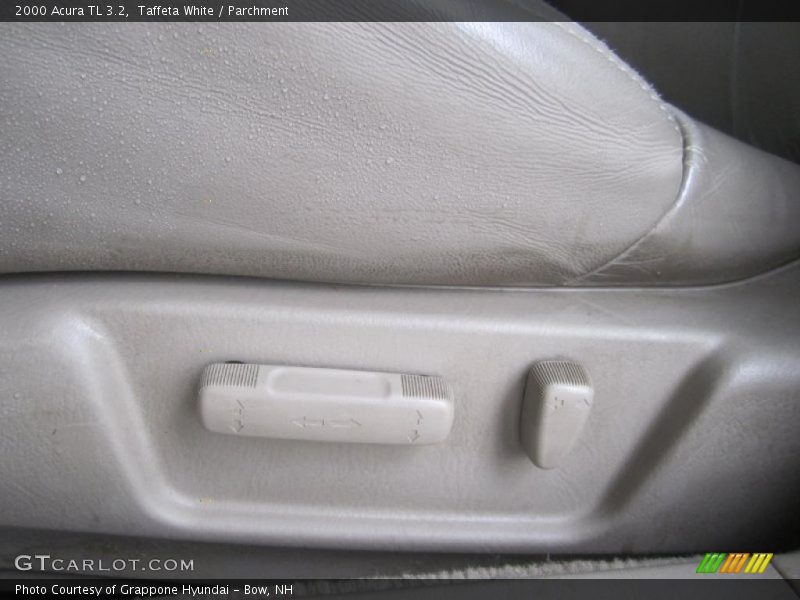 Taffeta White / Parchment 2000 Acura TL 3.2