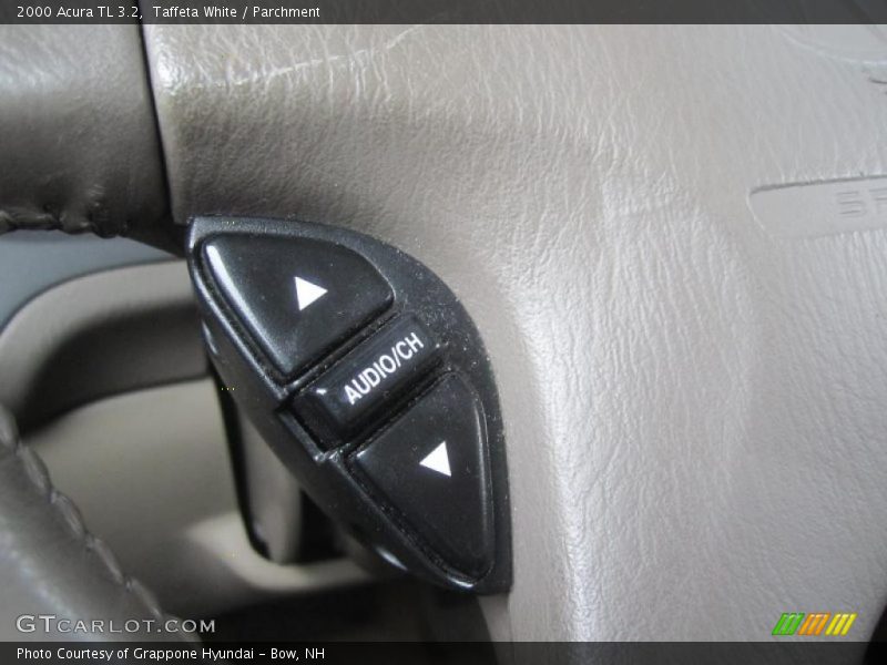 Taffeta White / Parchment 2000 Acura TL 3.2