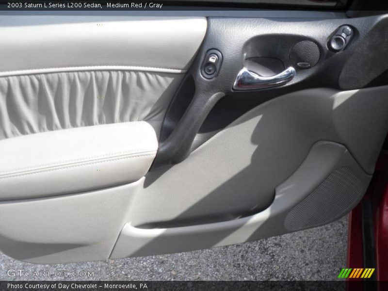 Medium Red / Gray 2003 Saturn L Series L200 Sedan