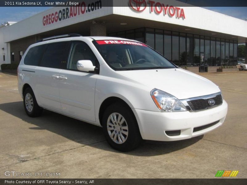 Clear White / Beige 2011 Kia Sedona LX