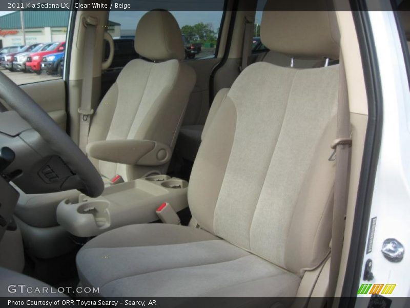 Clear White / Beige 2011 Kia Sedona LX