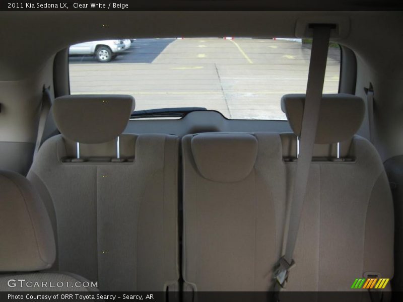 Clear White / Beige 2011 Kia Sedona LX