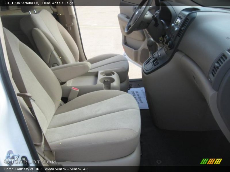 Clear White / Beige 2011 Kia Sedona LX