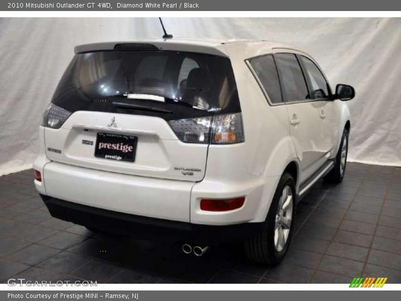 Diamond White Pearl / Black 2010 Mitsubishi Outlander GT 4WD