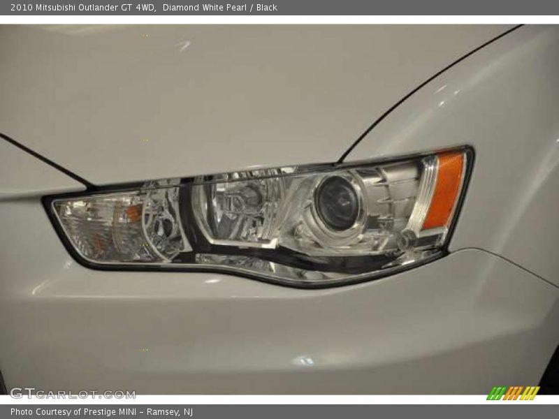 Diamond White Pearl / Black 2010 Mitsubishi Outlander GT 4WD