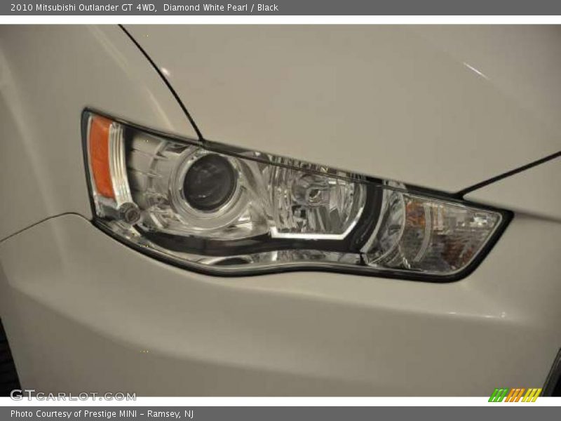 Diamond White Pearl / Black 2010 Mitsubishi Outlander GT 4WD